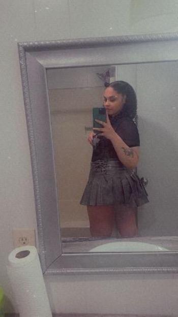 213-463-2685, 21  female escort, Sioux Falls