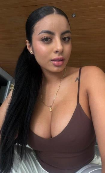 NATHALIA, 26  female escort, Sioux Falls