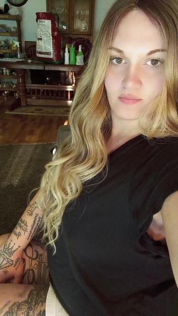 Candy, 32  female escort, Sioux Falls