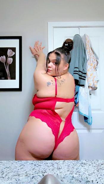 Honey, 26  female escort, Sioux Falls