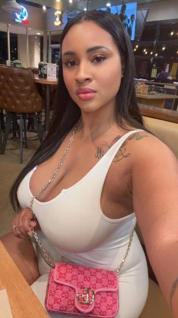 Dolce, 26  female escort, Sioux Falls
